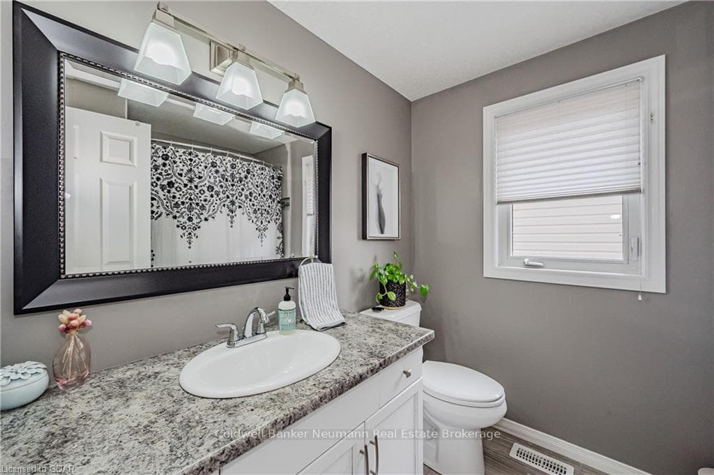 57 WALKER Way photo 32