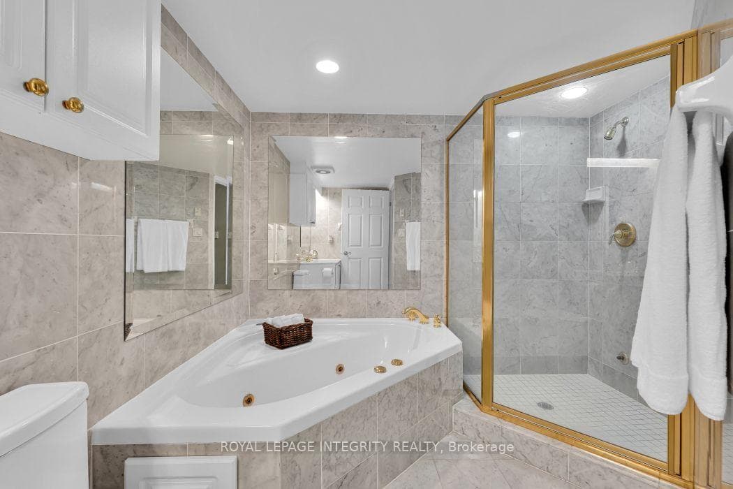 3105 Carling Avenue Unit 1403 photo 23