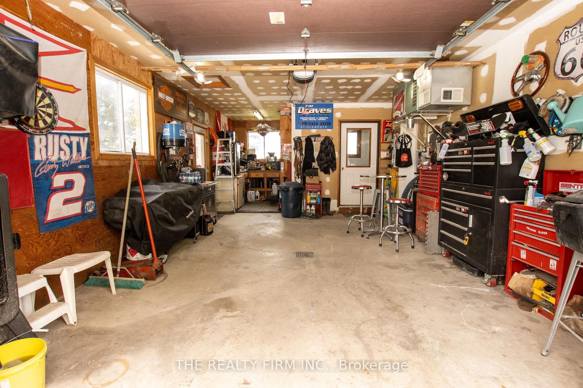 38904 Londesboro Road photo 43