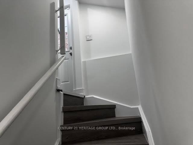 7 Larkfield Crescent Unit 2 photo 41