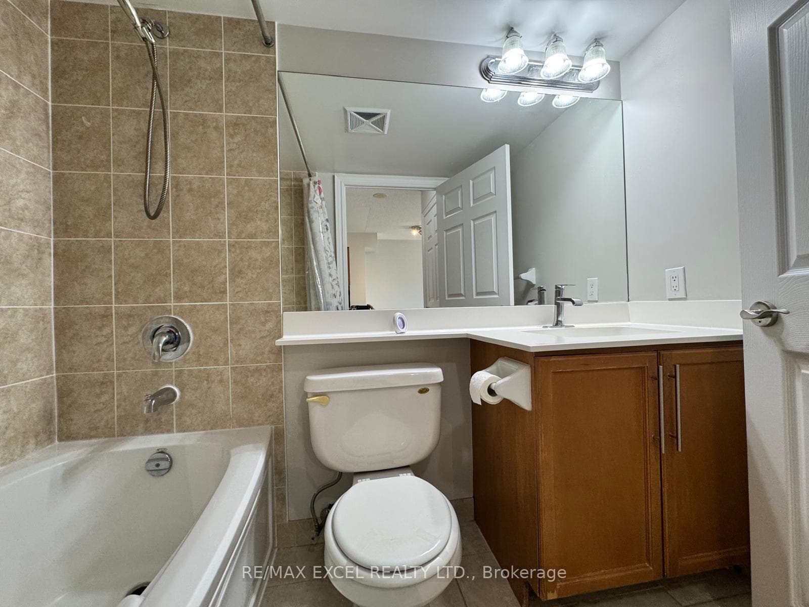 25 Greenview Avenue Unit 428 photo 8