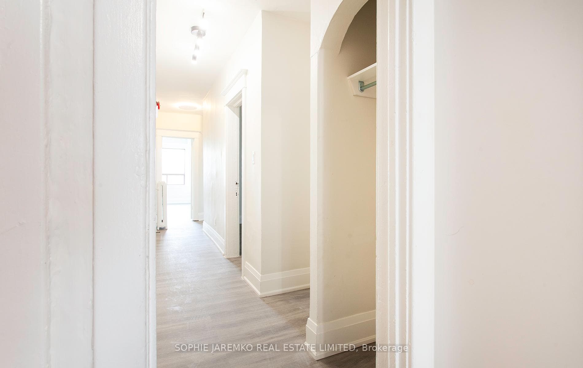413 Roncesvalles Avenue Unit 2 photo 8