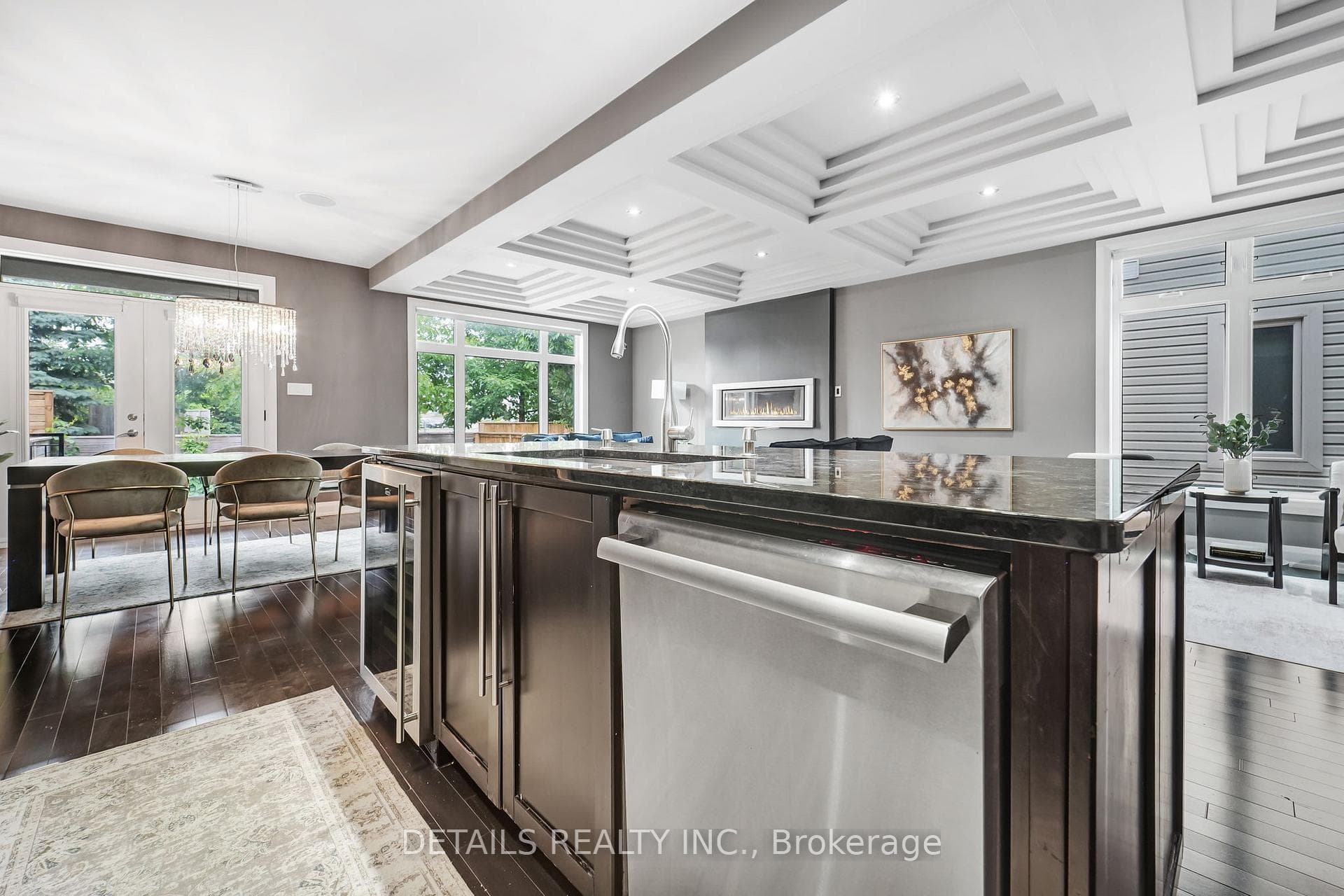 71 Eleanor Drive photo 17