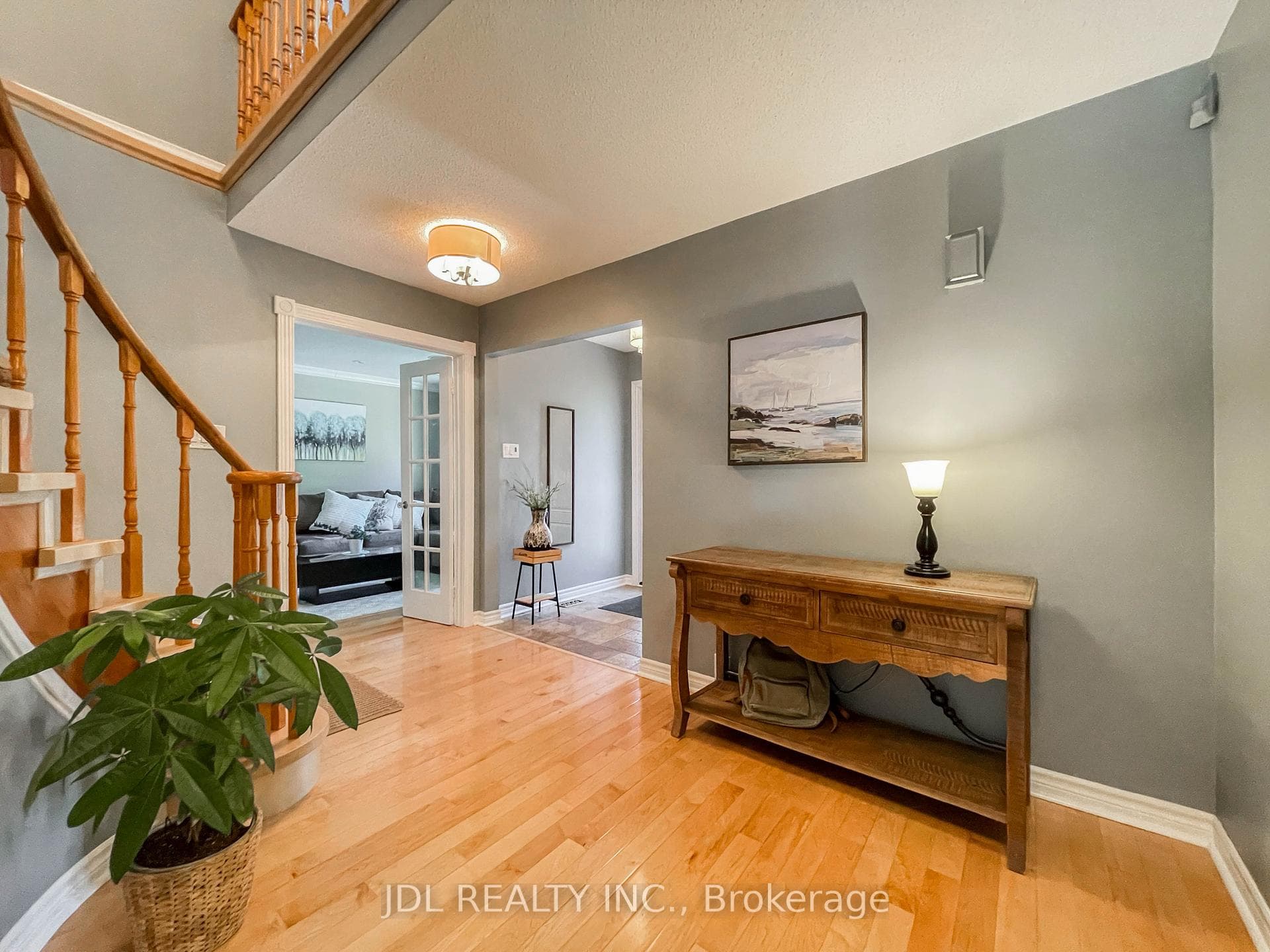 126 Weir Crescent photo 6