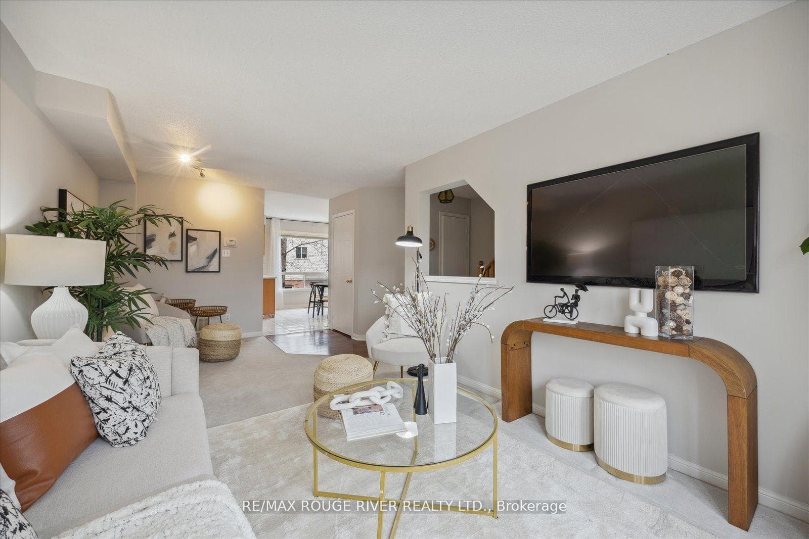 8 Aspen Park Way photo 3
