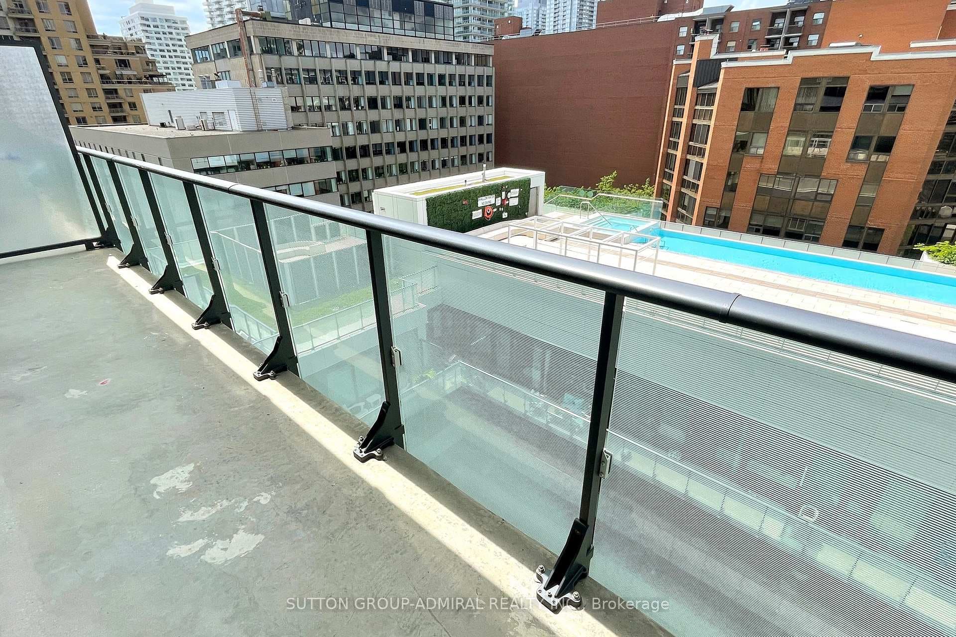 161 Roehampton Avenue Unit 901 photo 23