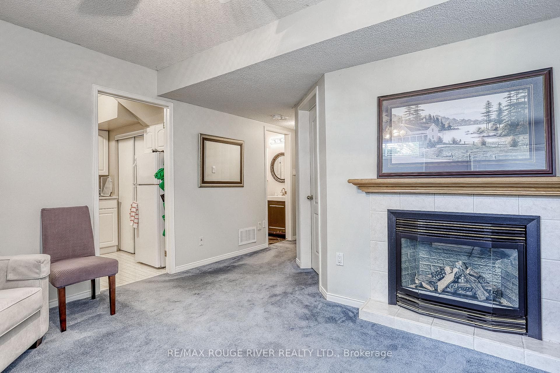 52 Abernethy Crescent photo 24
