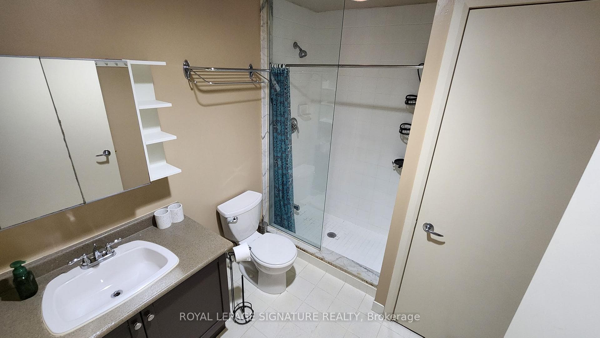 700 King Street Unit 601 photo 9