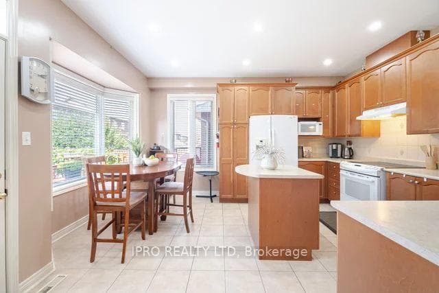 74 Vanderbrink Drive photo 9