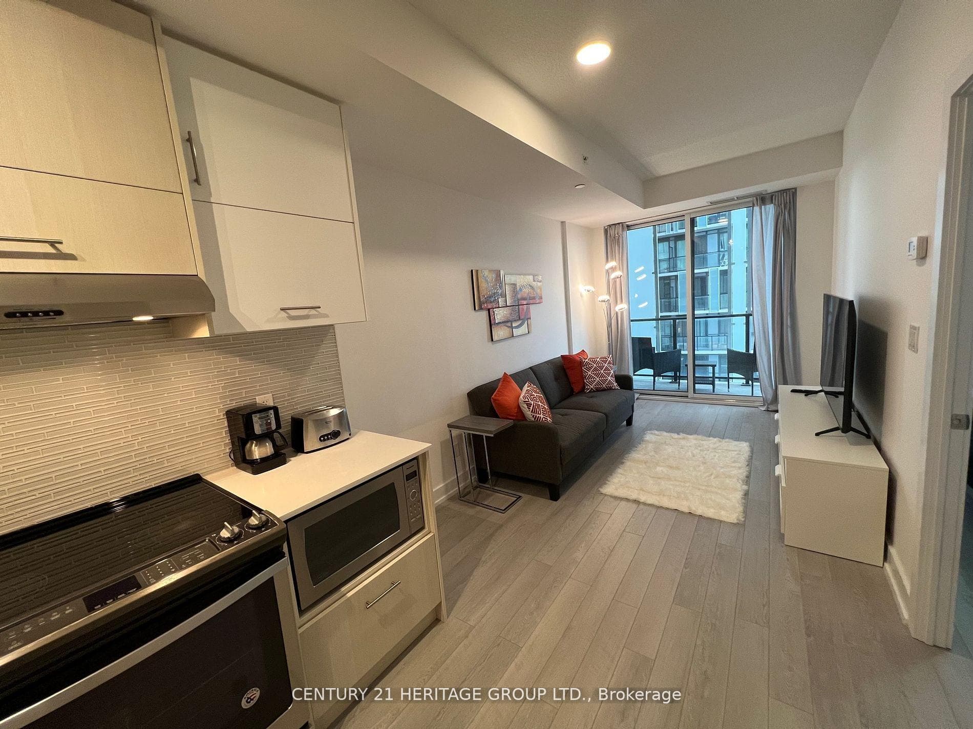 150 Fairview Mall Drive Unit 904 photo 6