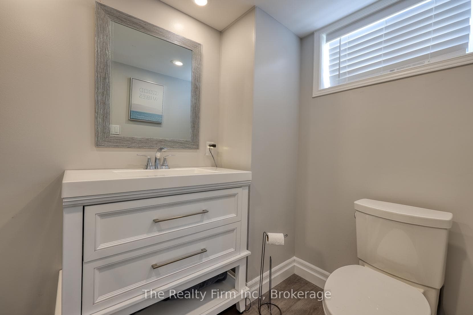 206 Sydenham Street photo 32