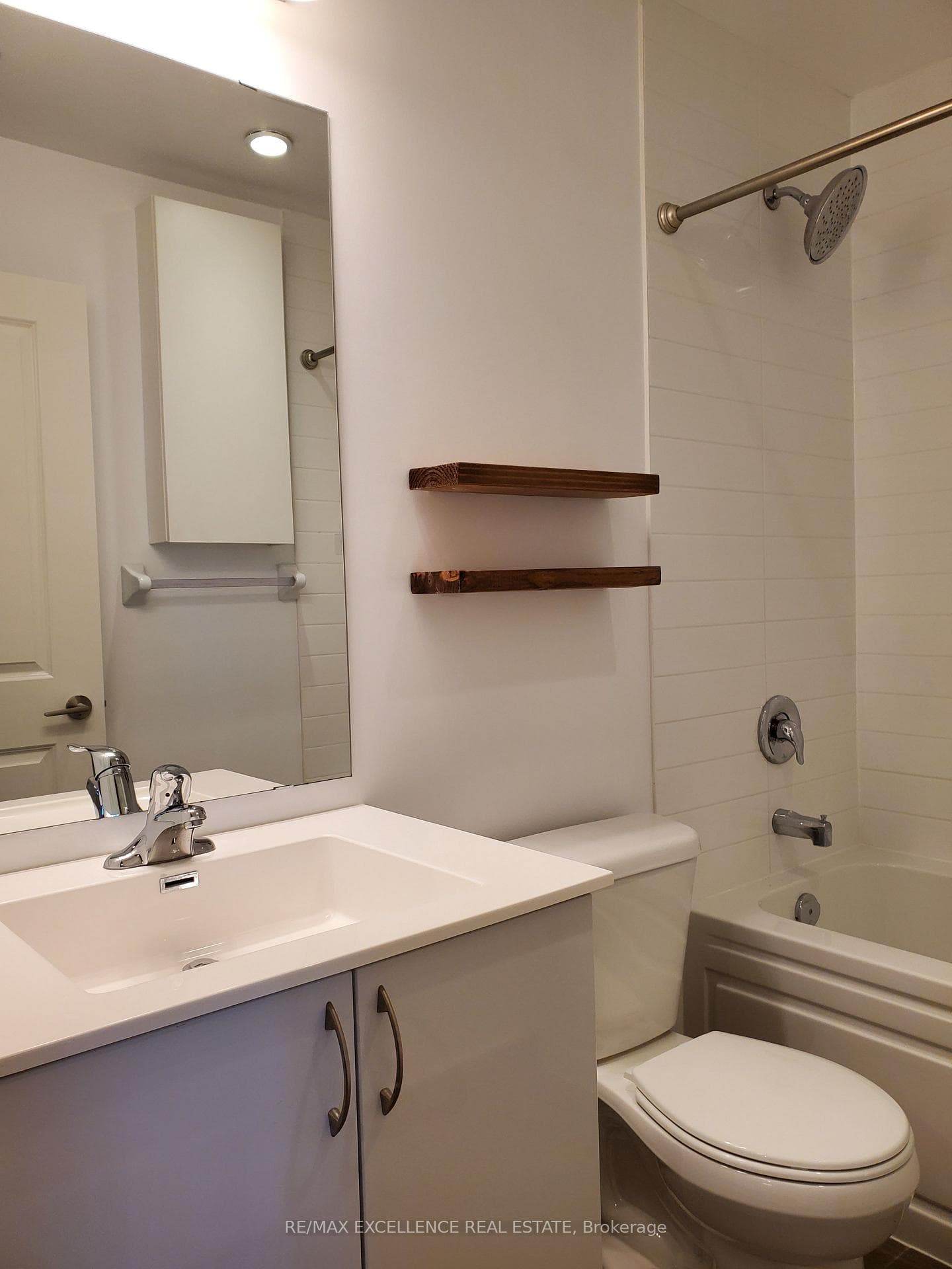 39 Annie Craig Drive Unit 1510 photo 10