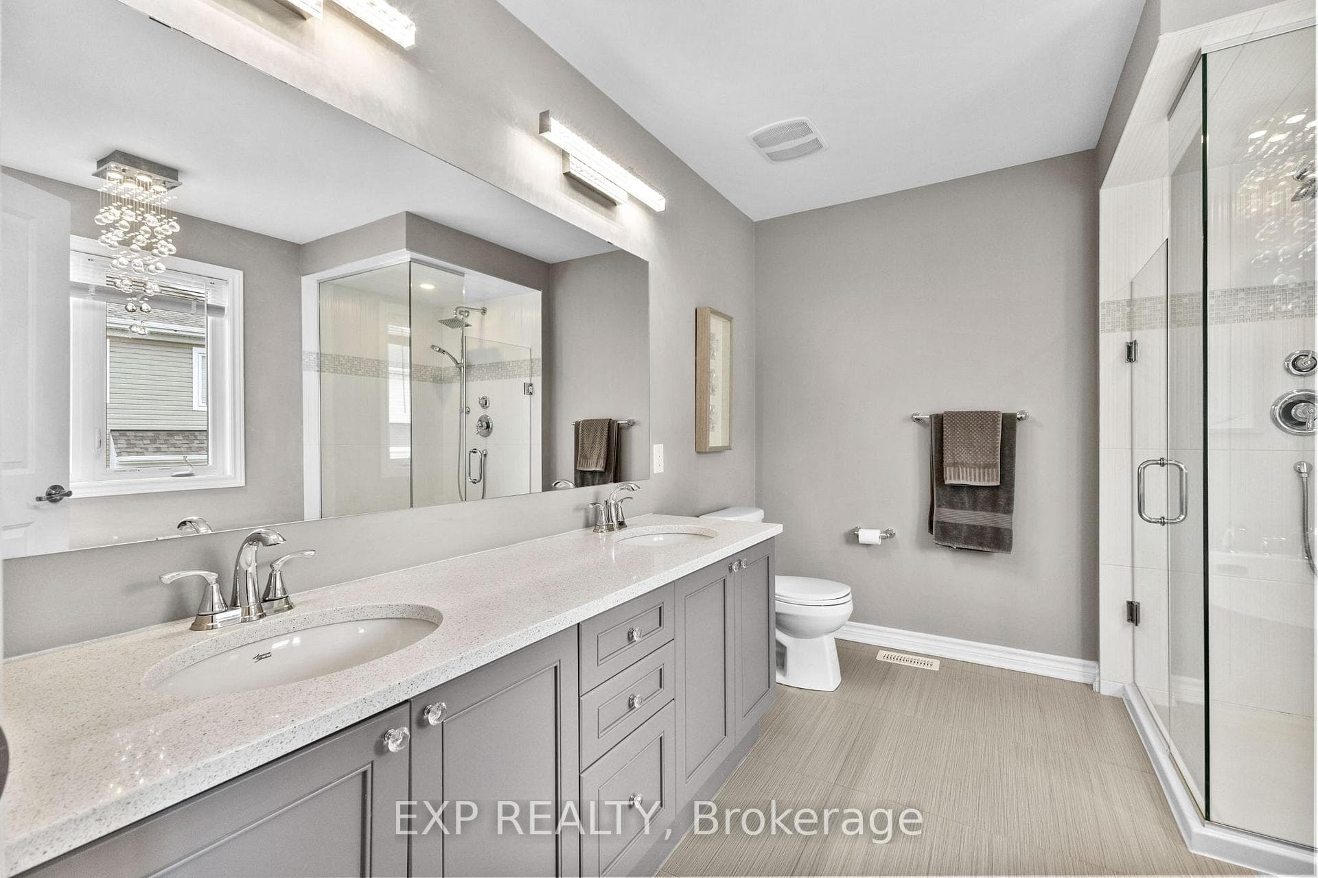 47 Solaris Drive photo 30