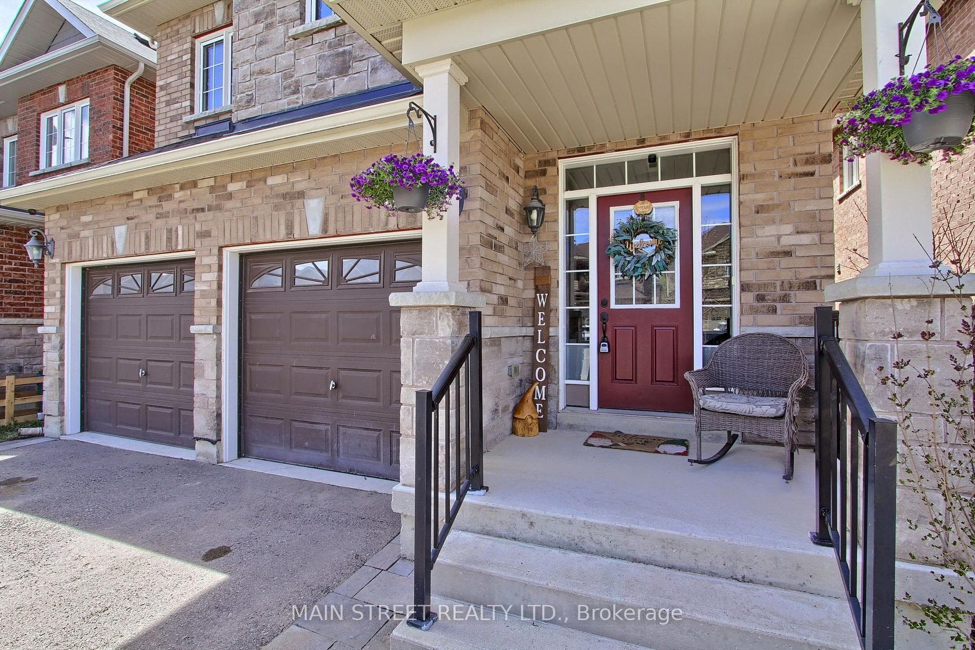 42 Prosser Crescent photo 3