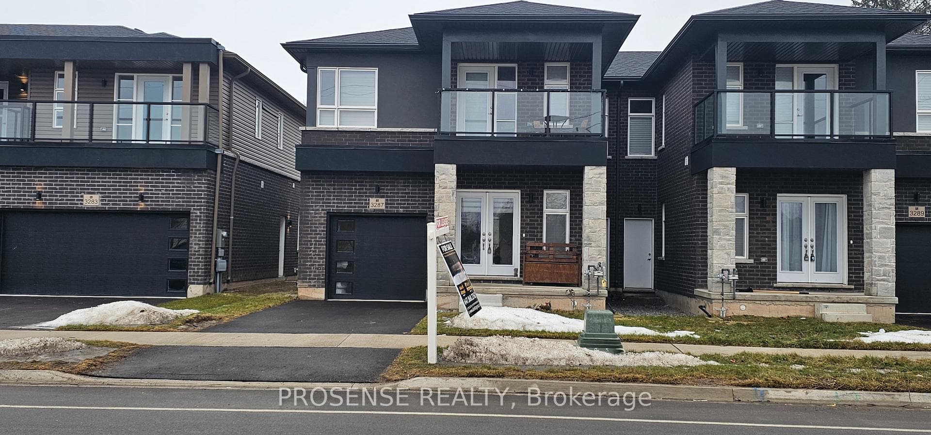 3287 Dominion Road photo 1