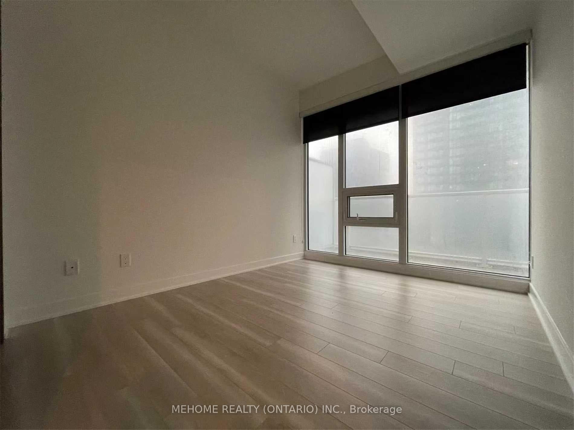 17 Bathurst Street Unit 1208 photo 4
