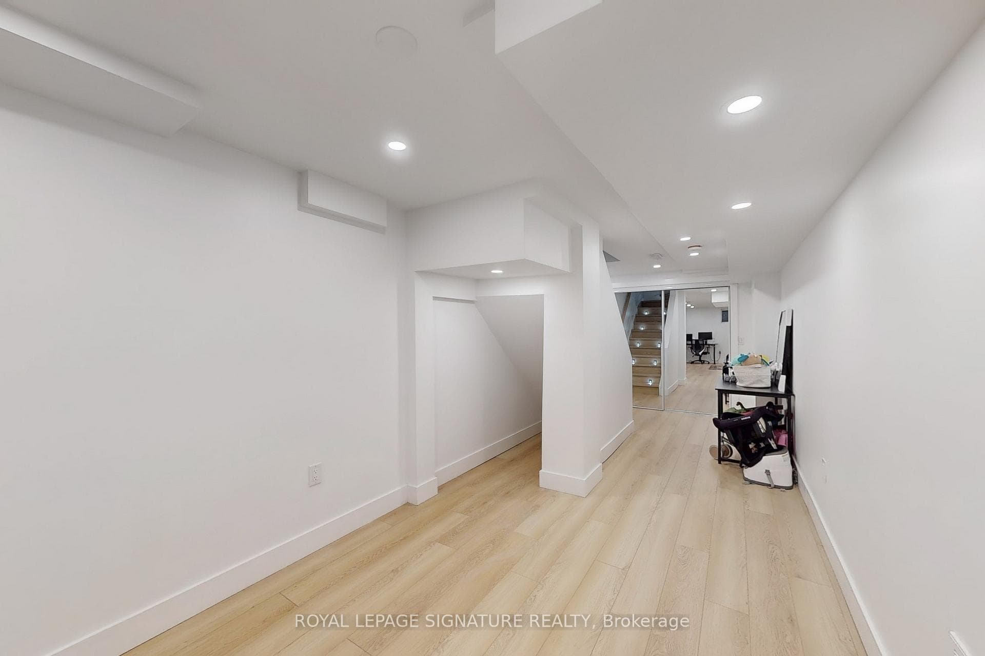 1375 Stephenson Avenue Unit 28 photo 23