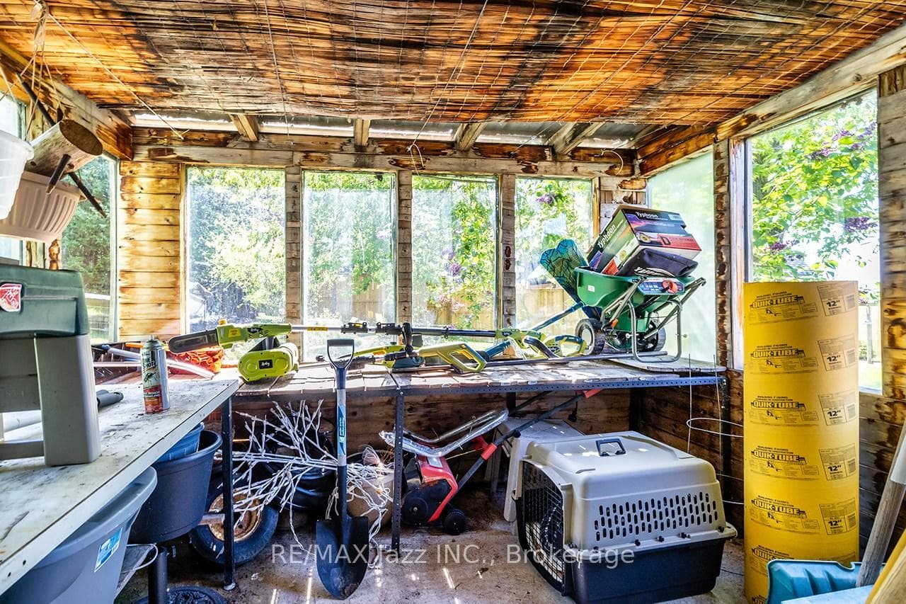 835 Cedar Glen Road photo 44