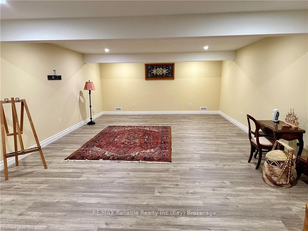 Rec room perfect for home theatre or gym