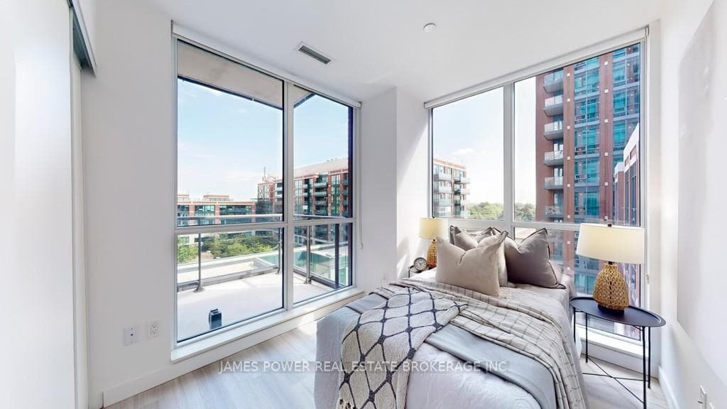 31 Tippett Road Unit 639 photo 19