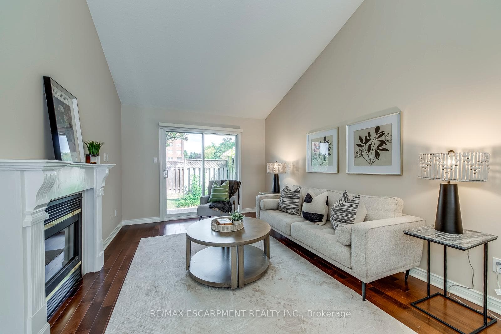 2435 Woodward Avenue Unit 15 photo 5