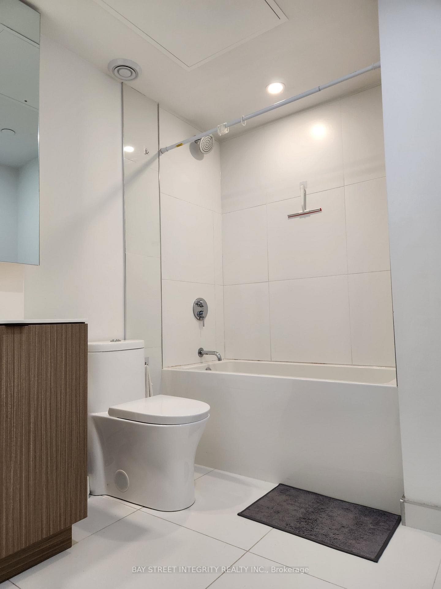 20 Edward Street Unit 707 photo 9
