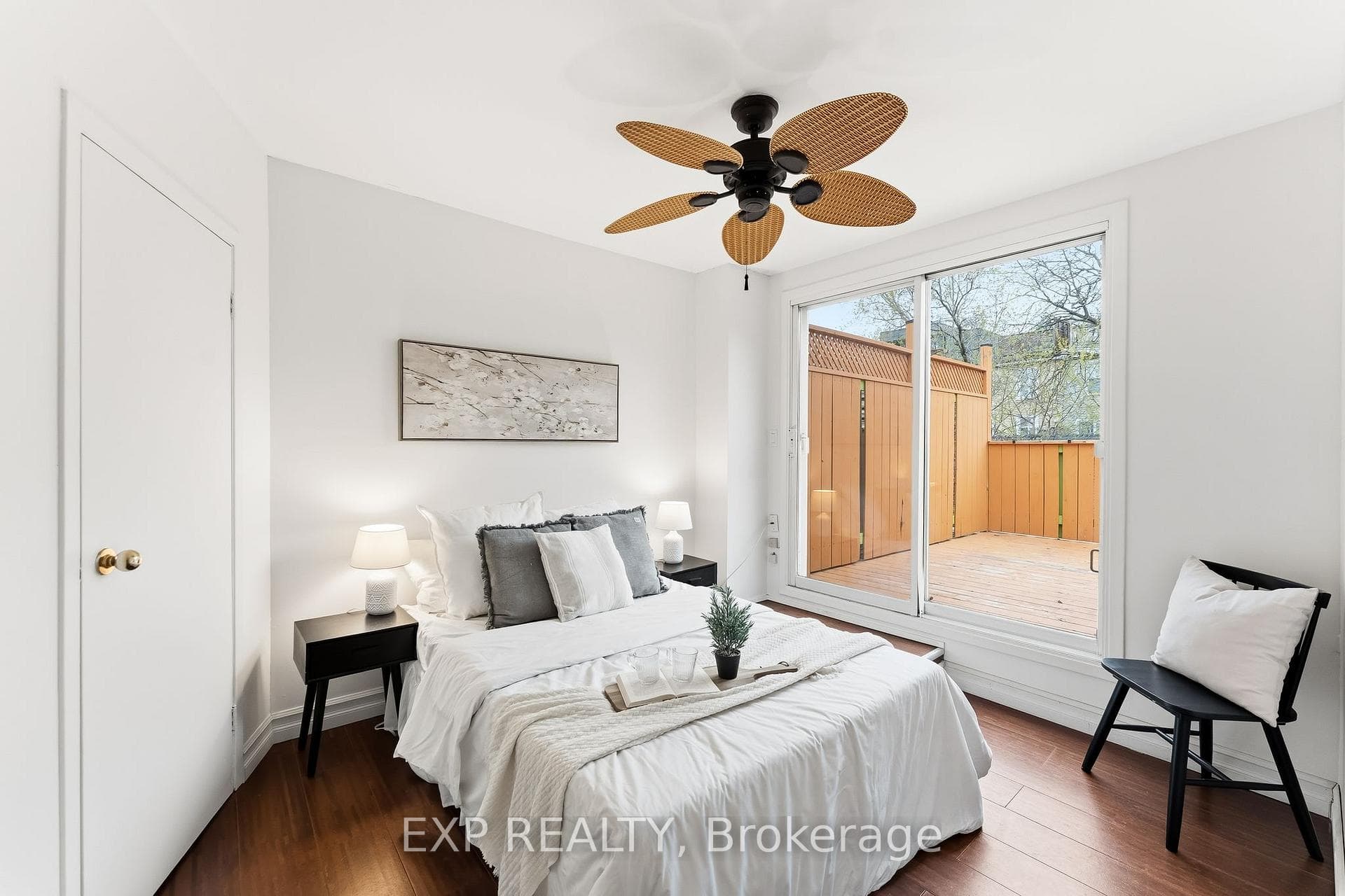 302 Bain Avenue photo 22