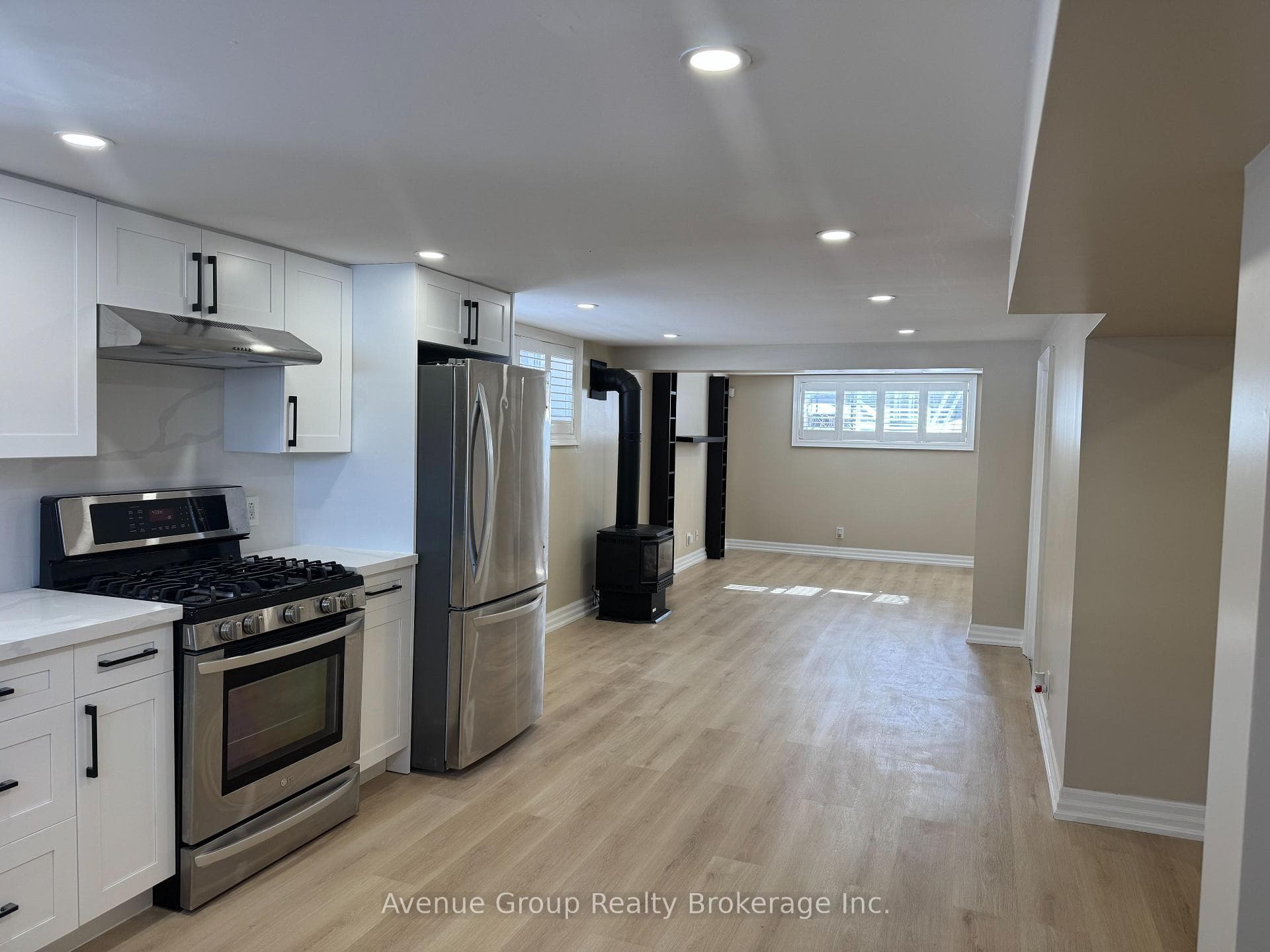 69 Mcallister Road Unit Lower photo 5