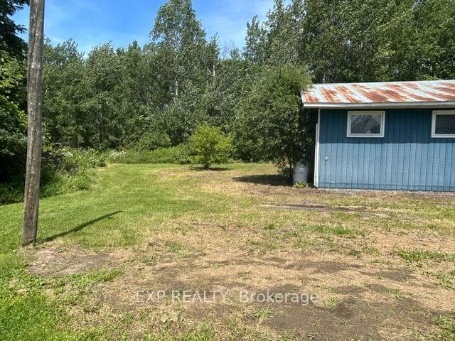 detached shop - 30'x 30'