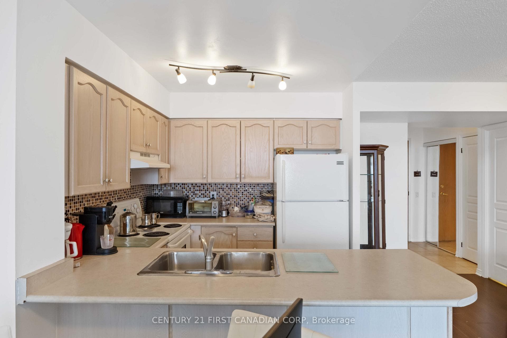 9 Northern Heights Drive Unit 1112 photo 8