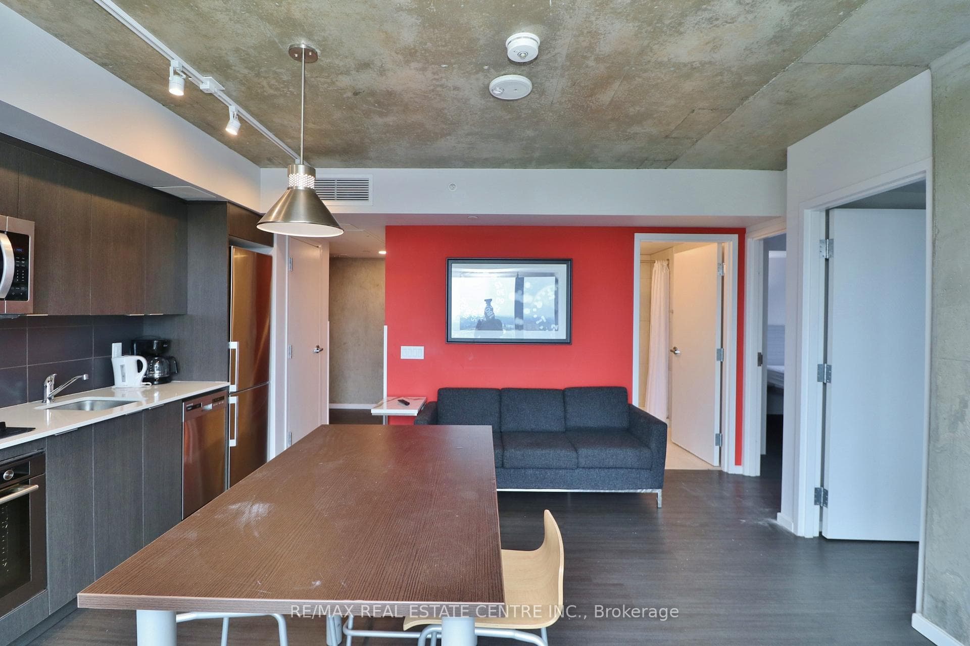 105 Champagne Avenue Unit 2006 photo 4