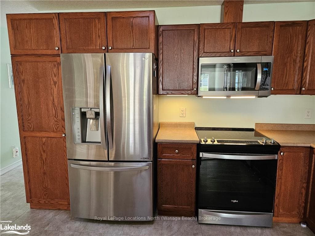 144 MEADOW Lane photo 7