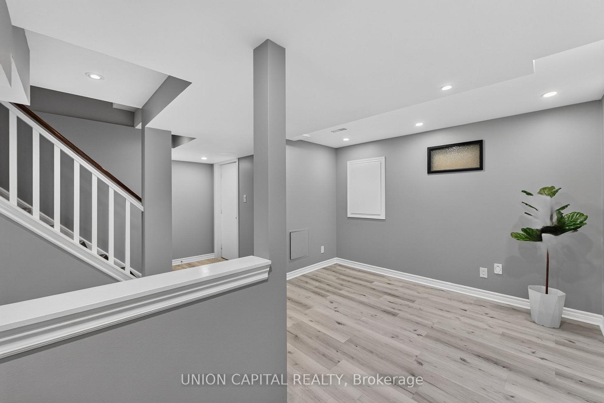 9 Ballymore Drive photo 31