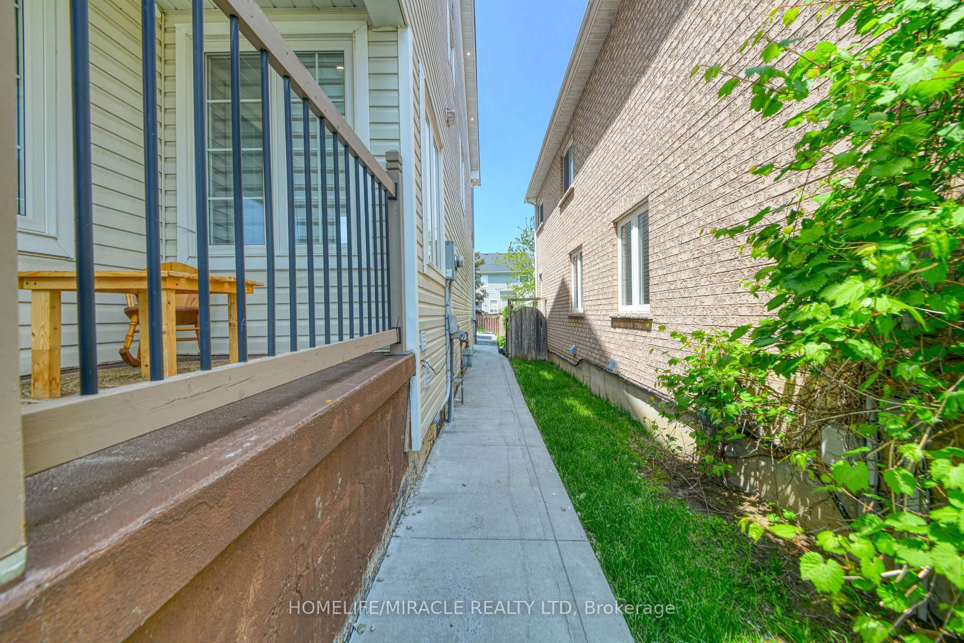 1350 Aldergrove Drive photo 38
