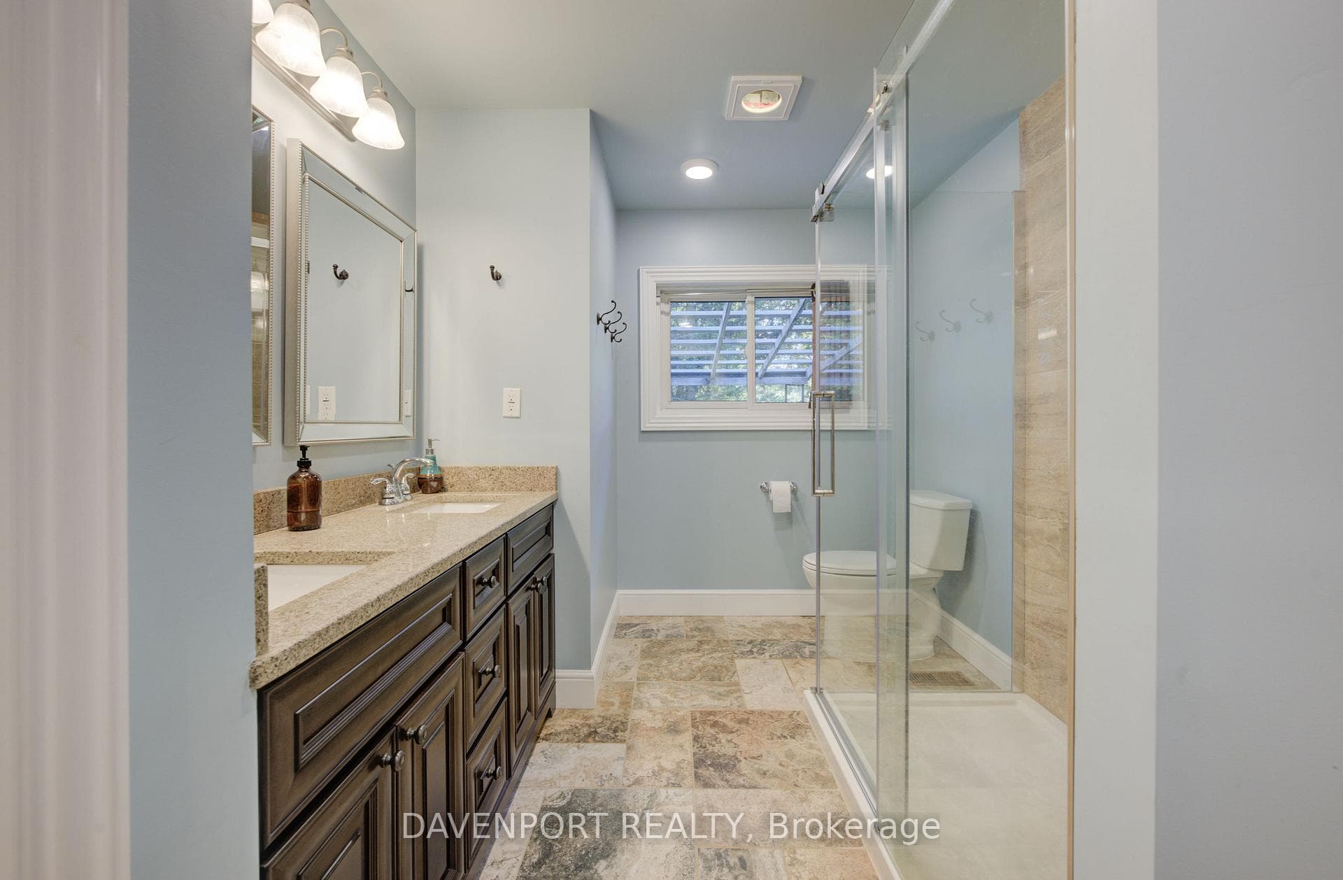 550 Silver Street photo 15