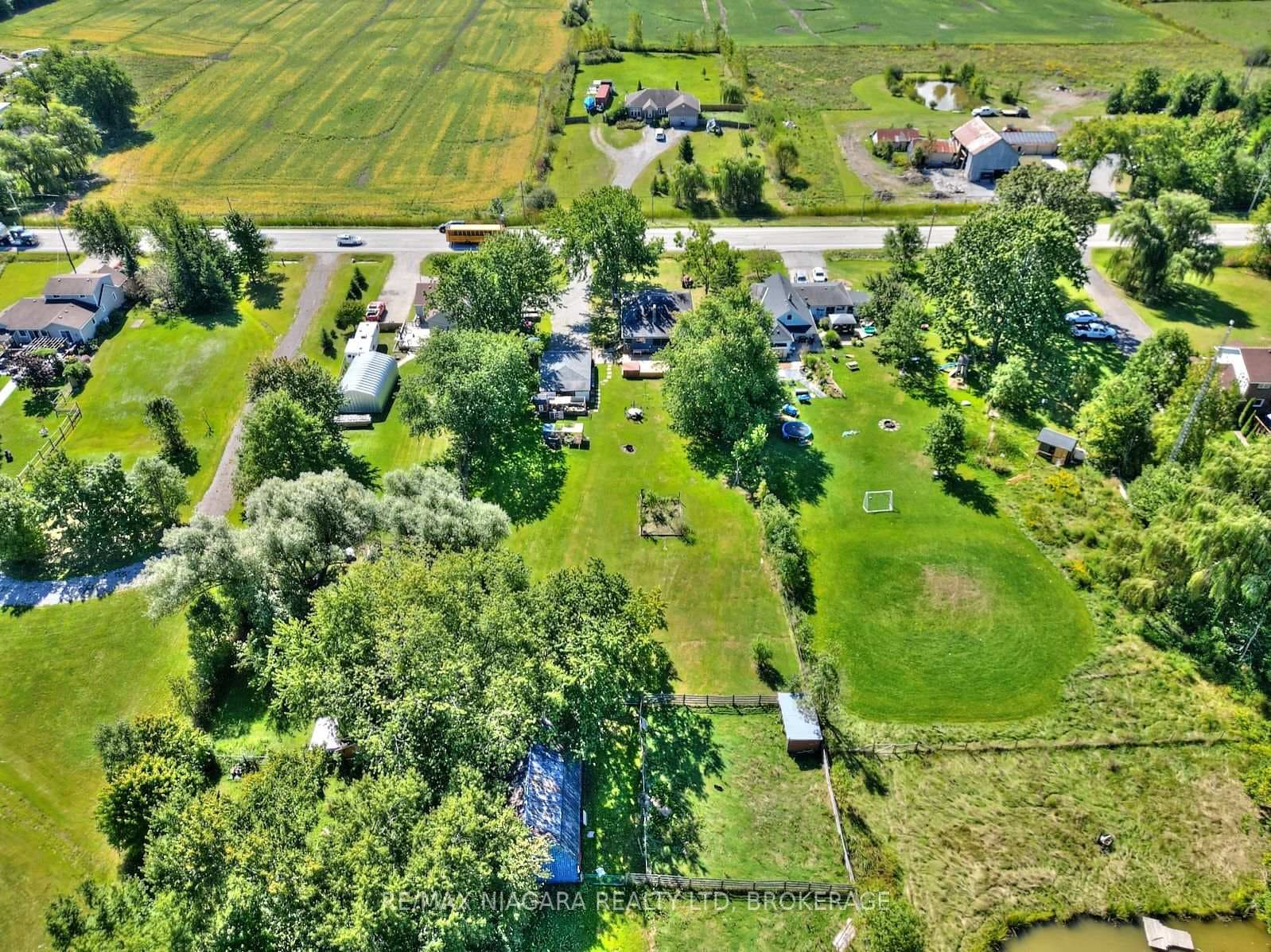 40252 FORKS Road photo 3