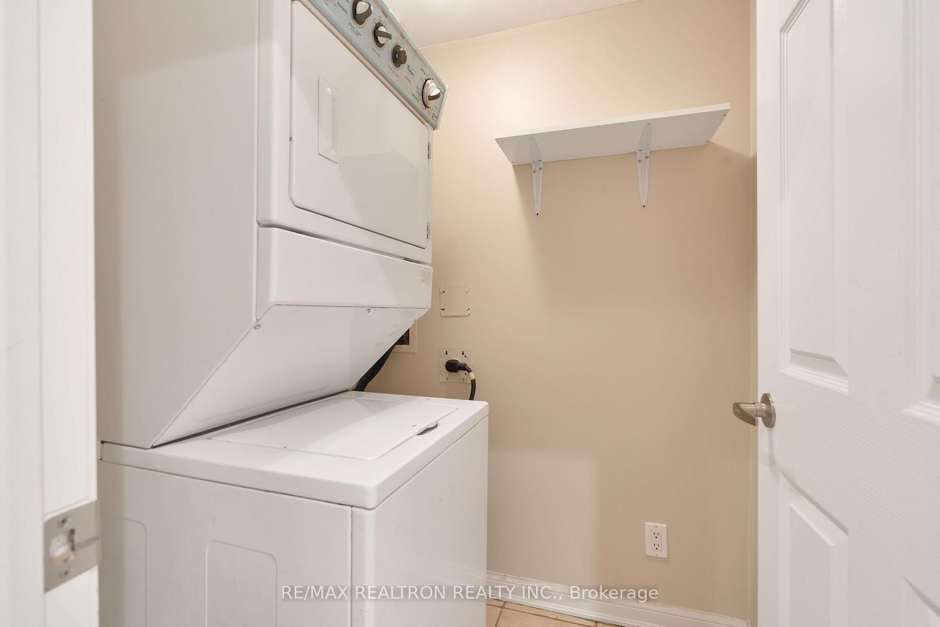 10 Mendelssohn Street Unit 308 photo 27