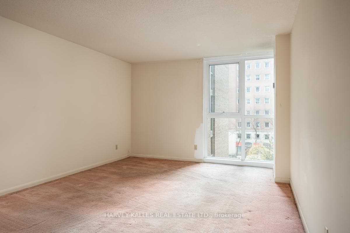 278 Bloor Street Unit 601 photo 17
