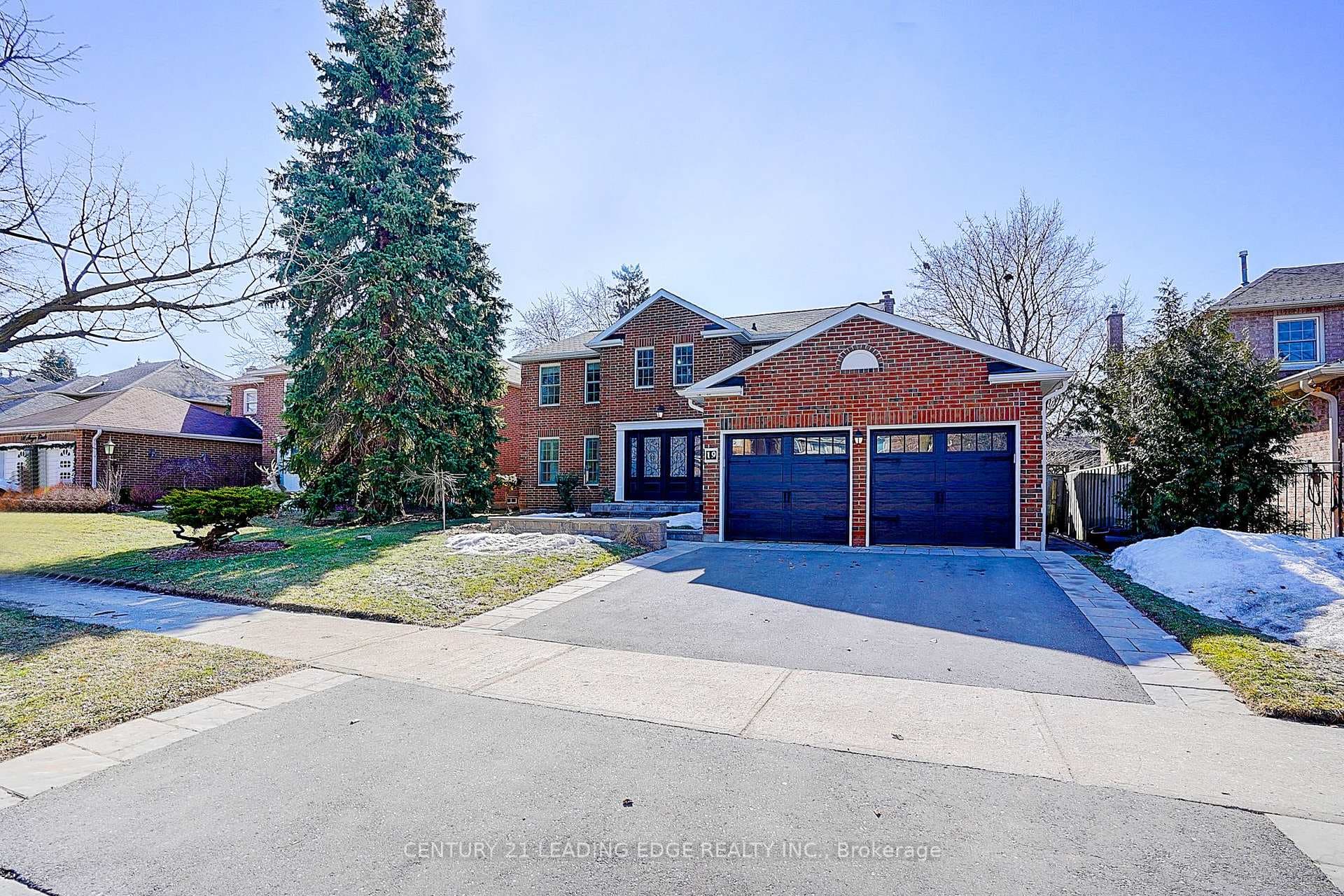 19 MEYER Circle photo 2
