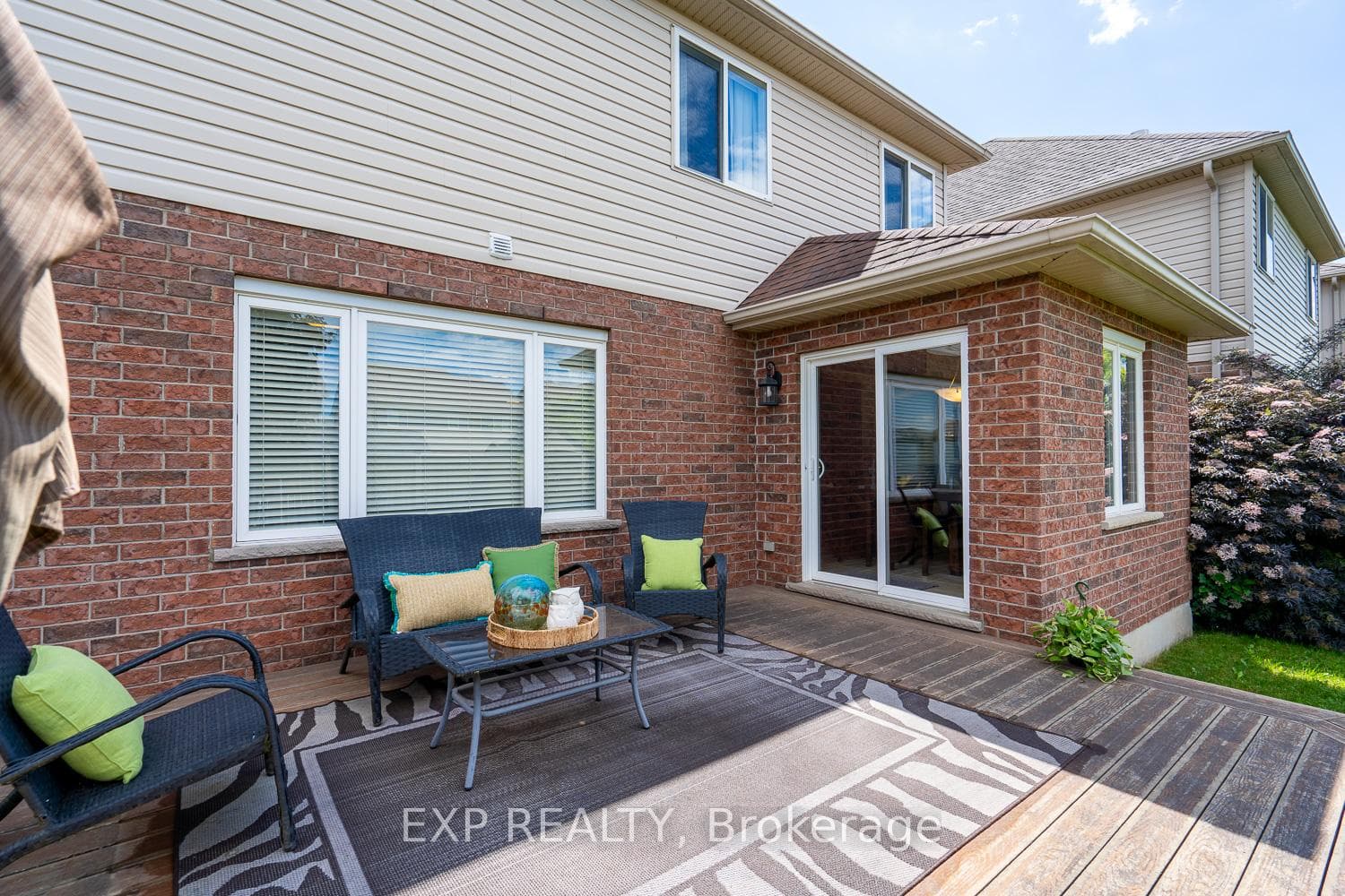6 Robert Simone Way photo 35