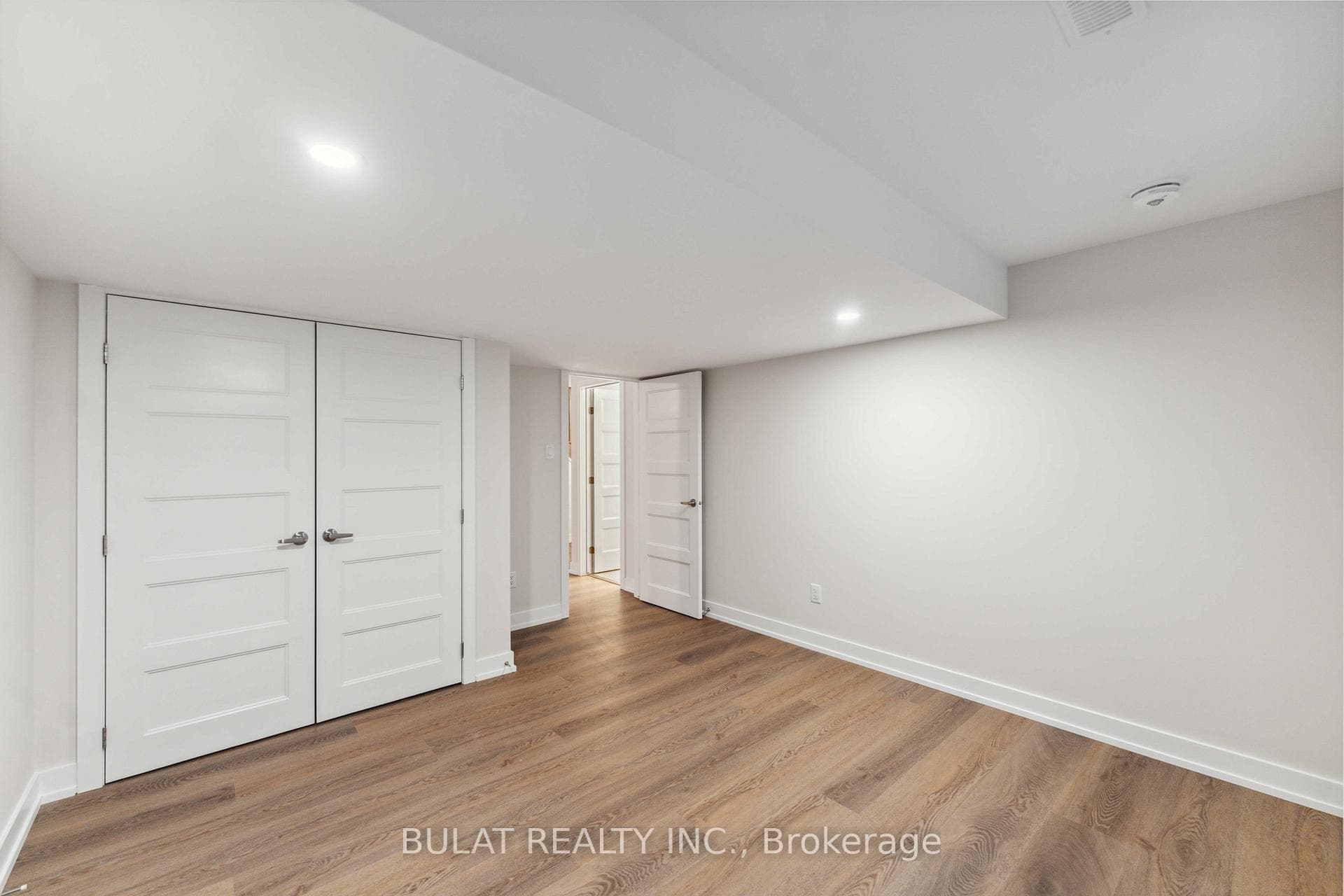 basement bedroom
