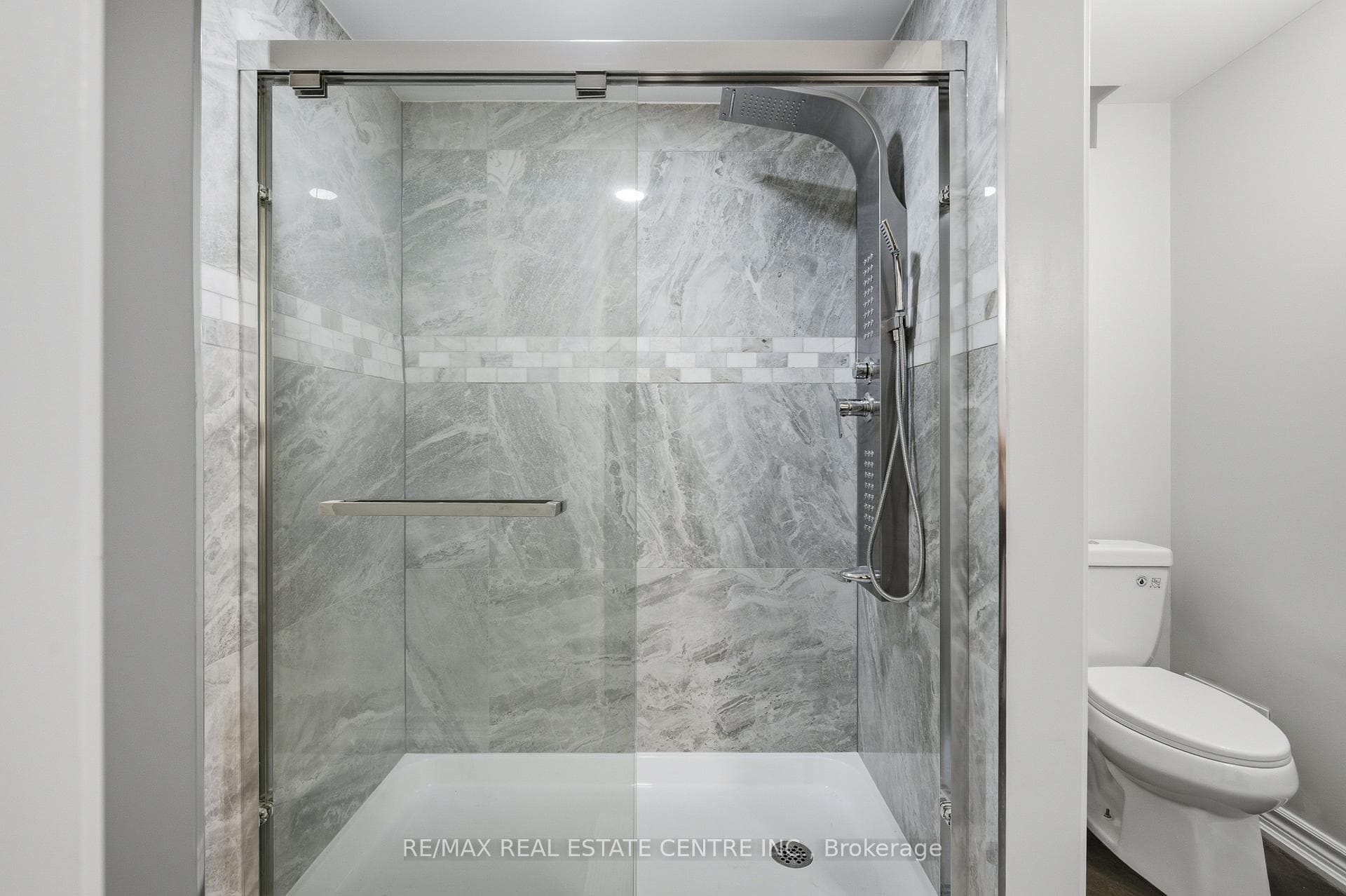 75 Handorf Drive photo 39