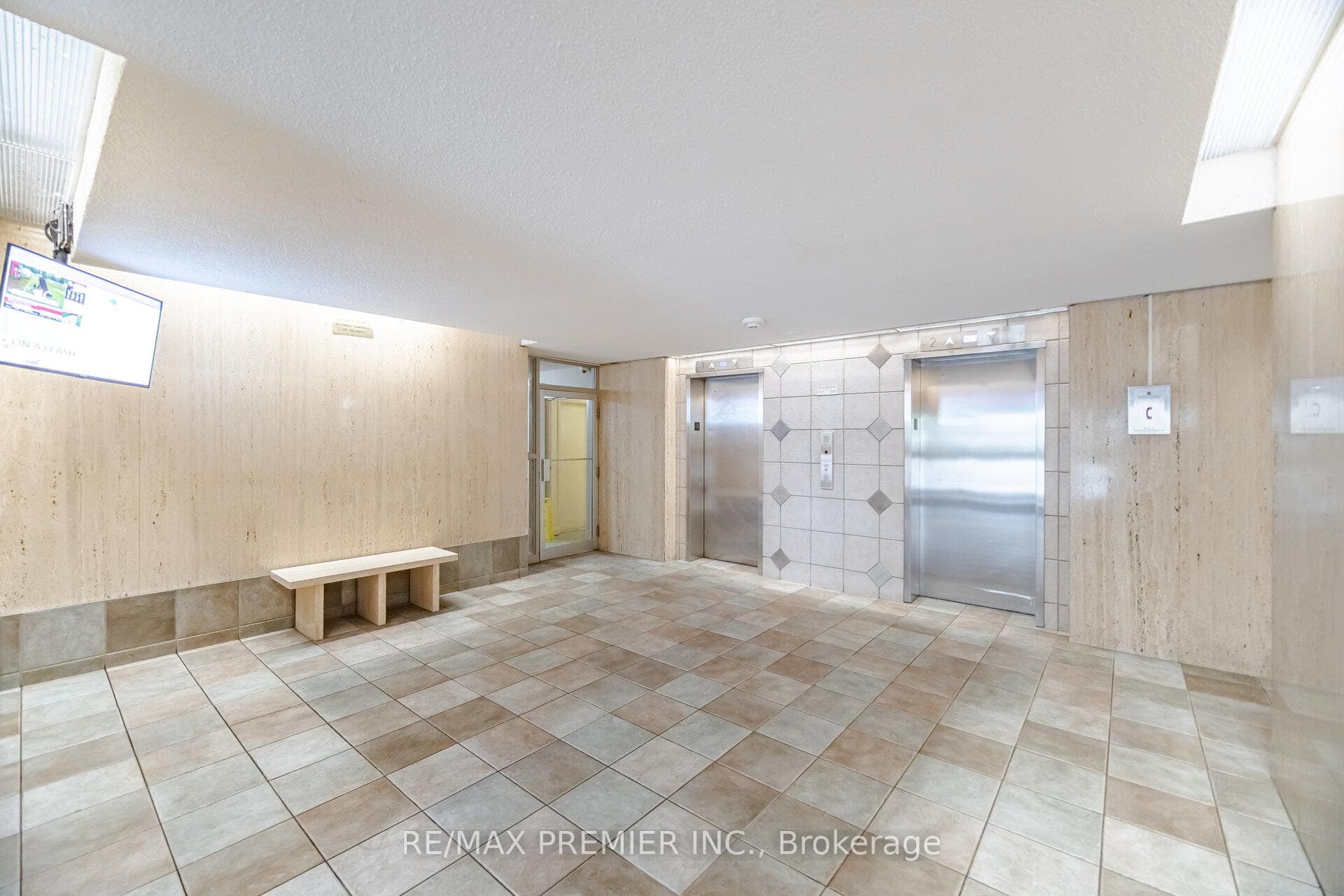 1 Four Winds Drive Unit 701 photo 6