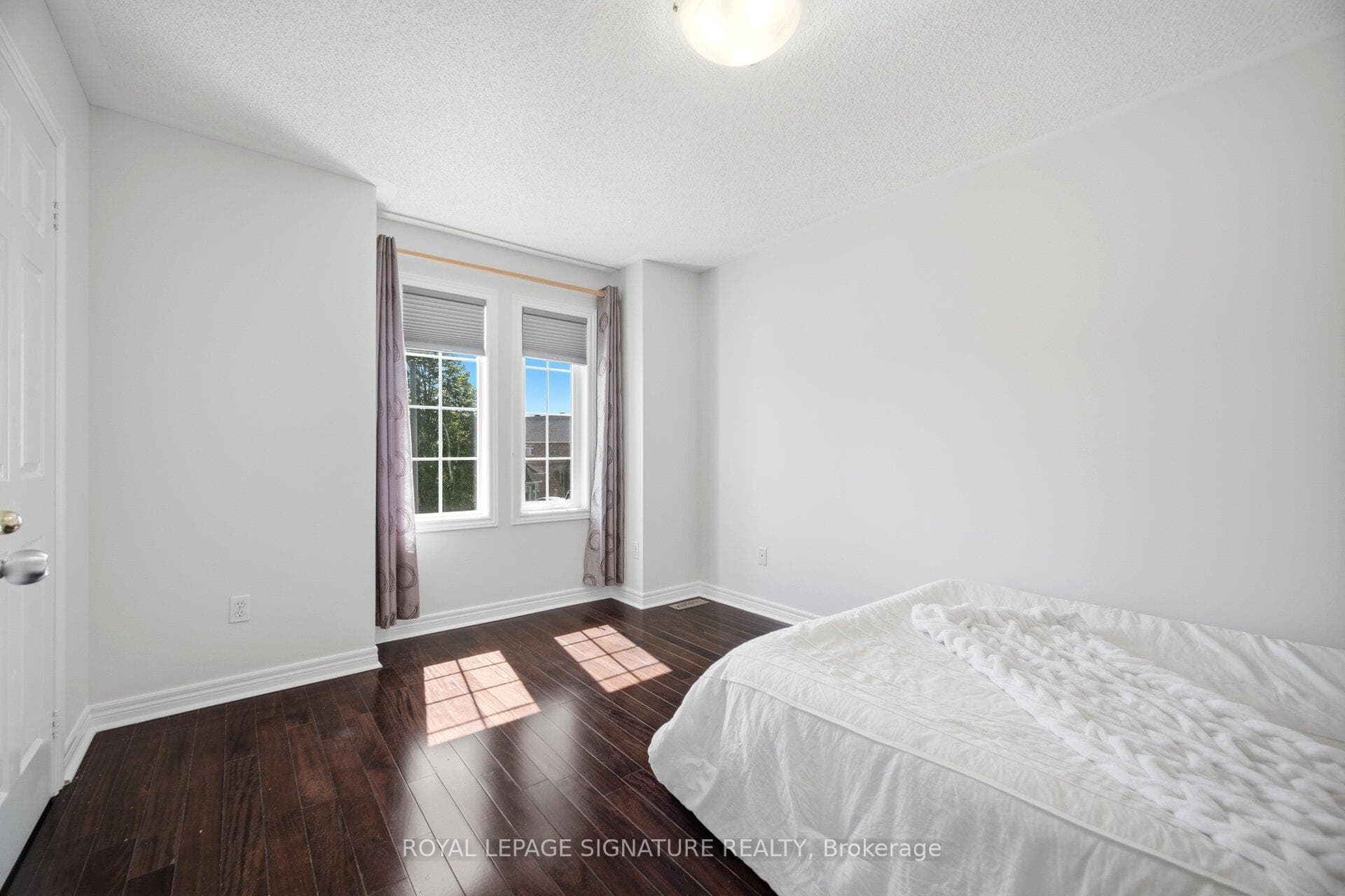 901 Knotty Pine Grove photo 29