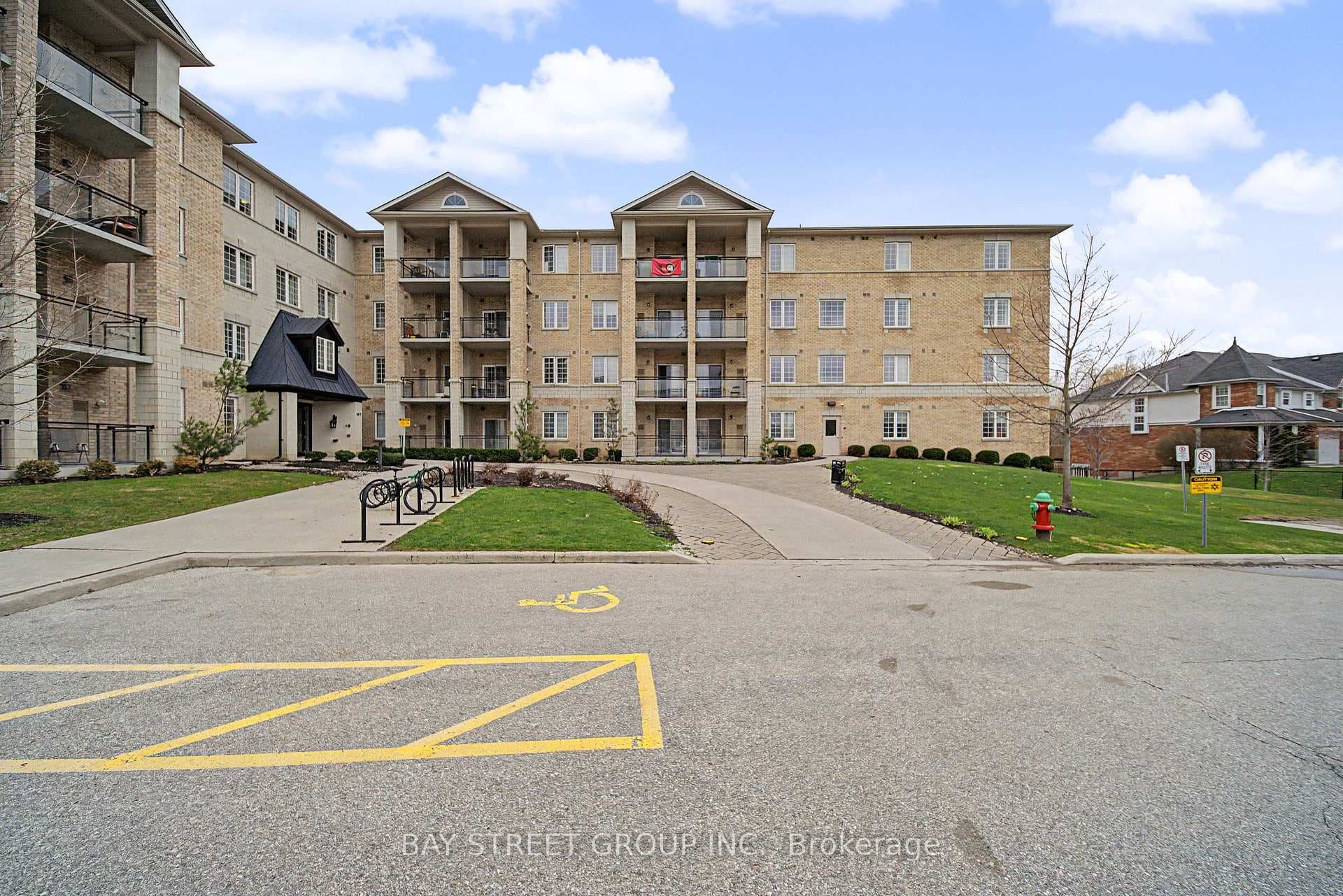 1077 Gordon Street Unit 132 photo 3