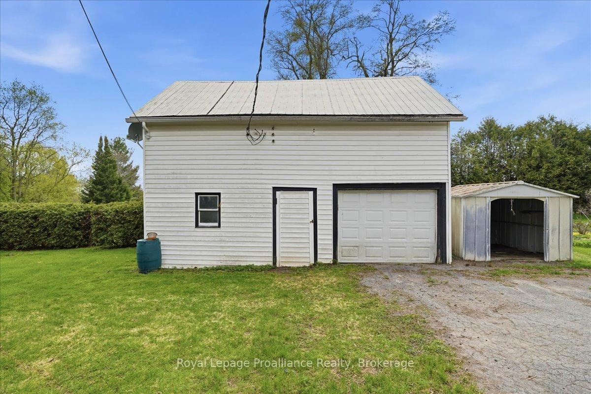 184 Edward Street photo 12
