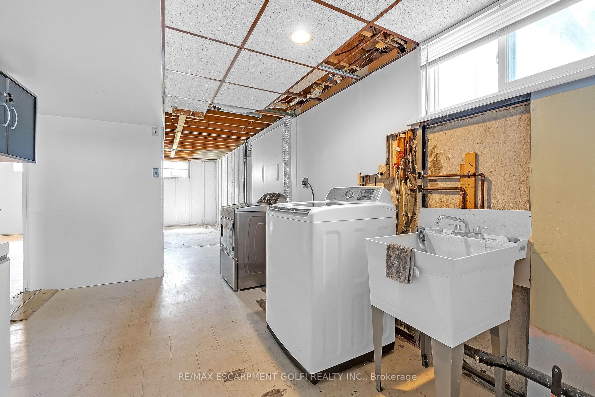 496 Greenhill Avenue photo 22