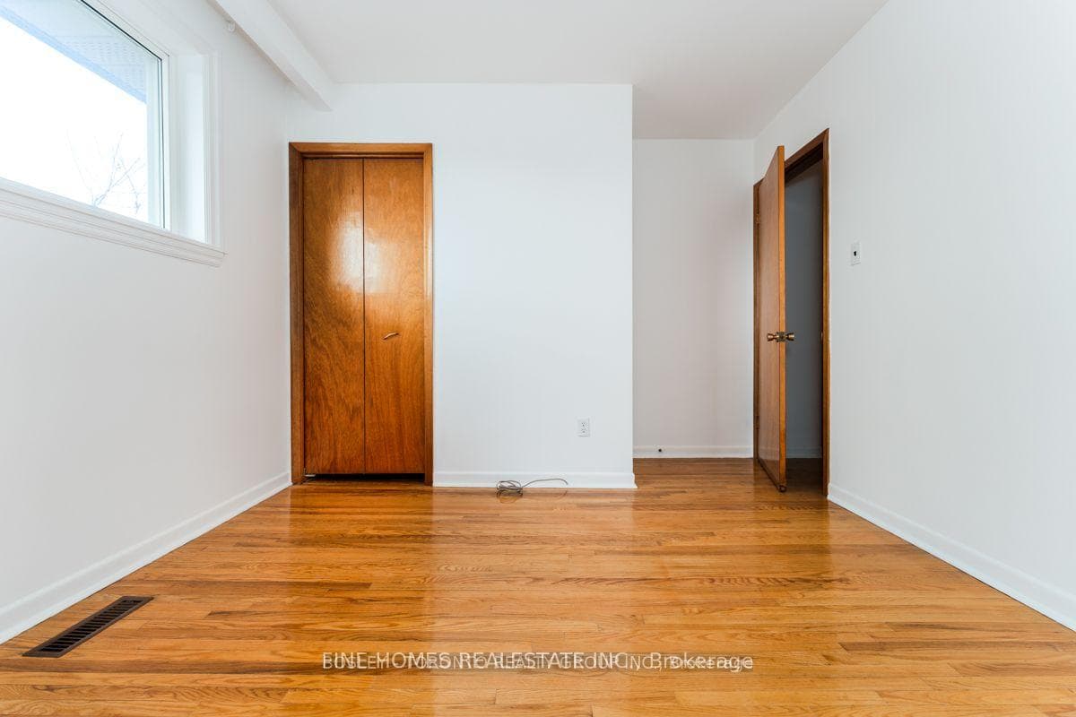 769 Greenore Road Unit Upper photo 6