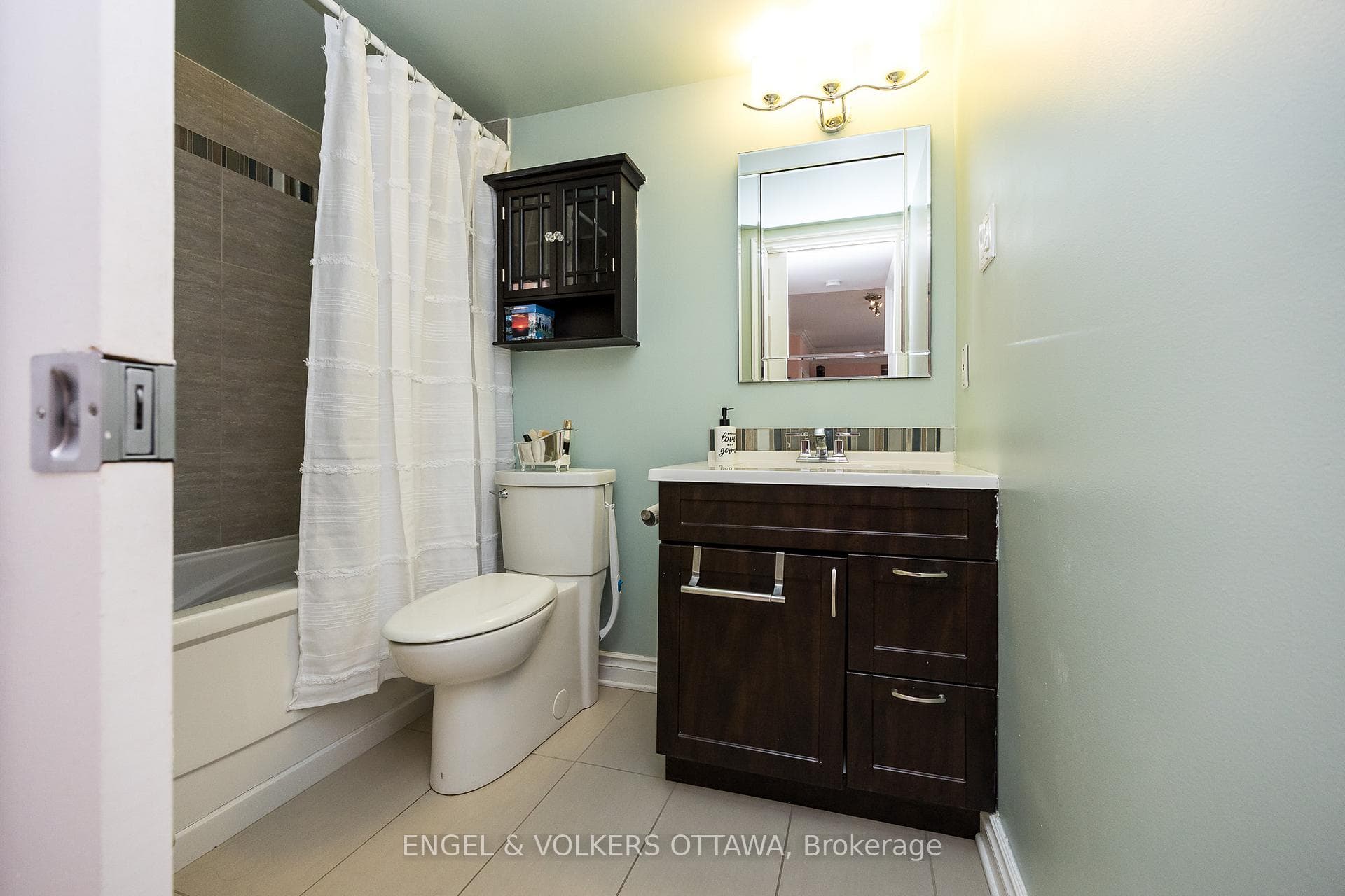 45 Holland Avenue Unit 607 photo 26