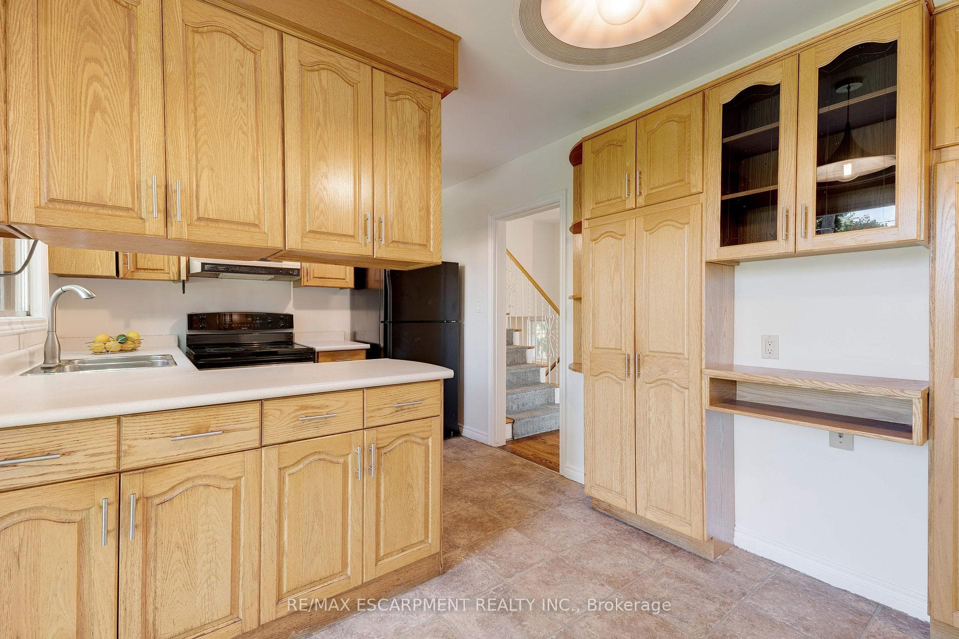 245 Walden Drive photo 15